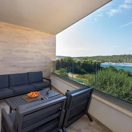 Panoramic Sea View Apartmán *